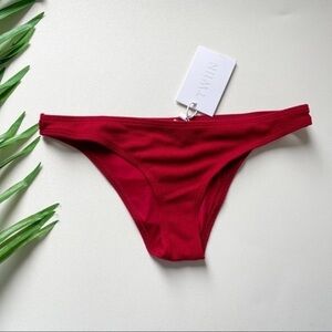 TWIIN BLISS BASIC BIKINI BOTTOMS IN WINE